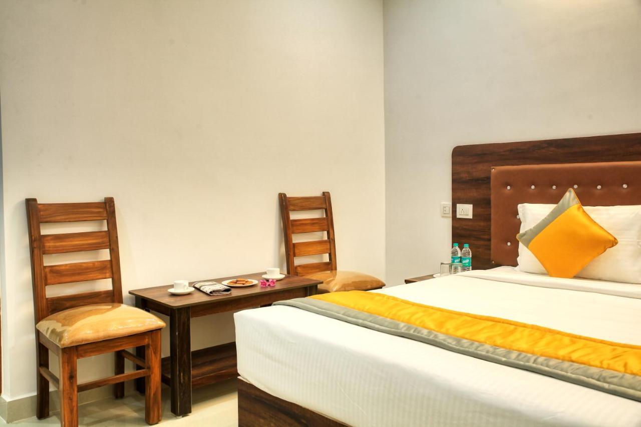 Visa Inn Transit Stay With Airport Transfer Bangalore Exterior foto